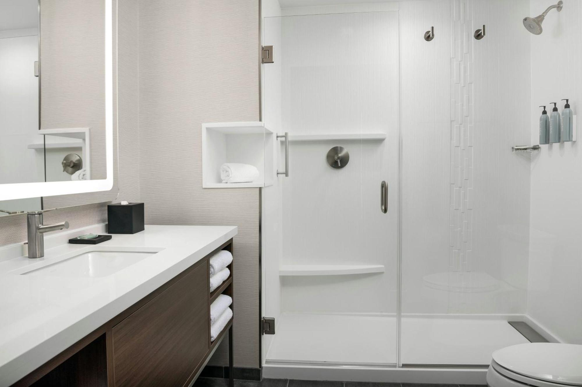 ホテル Courtyard By Marriott ボーズマン エクステリア 写真