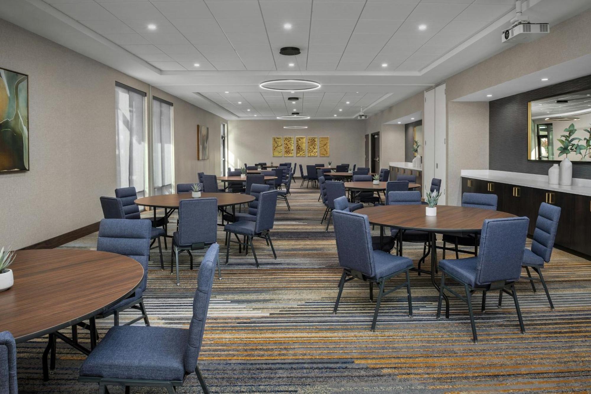ホテル Courtyard By Marriott ボーズマン エクステリア 写真